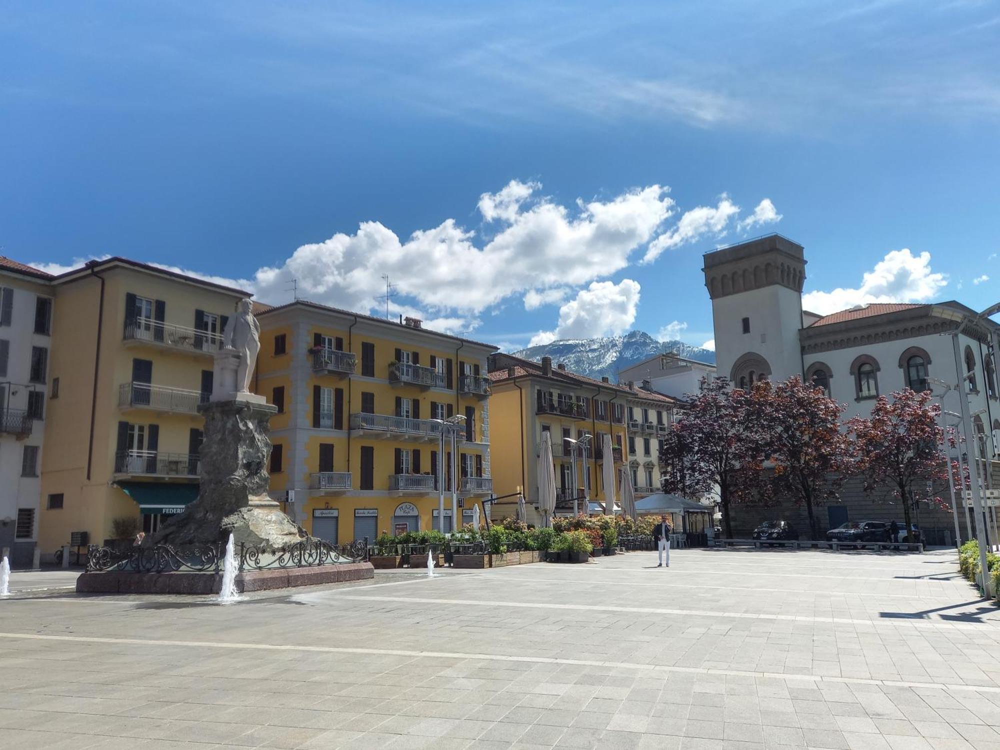Meridian House Lecco Exterior foto